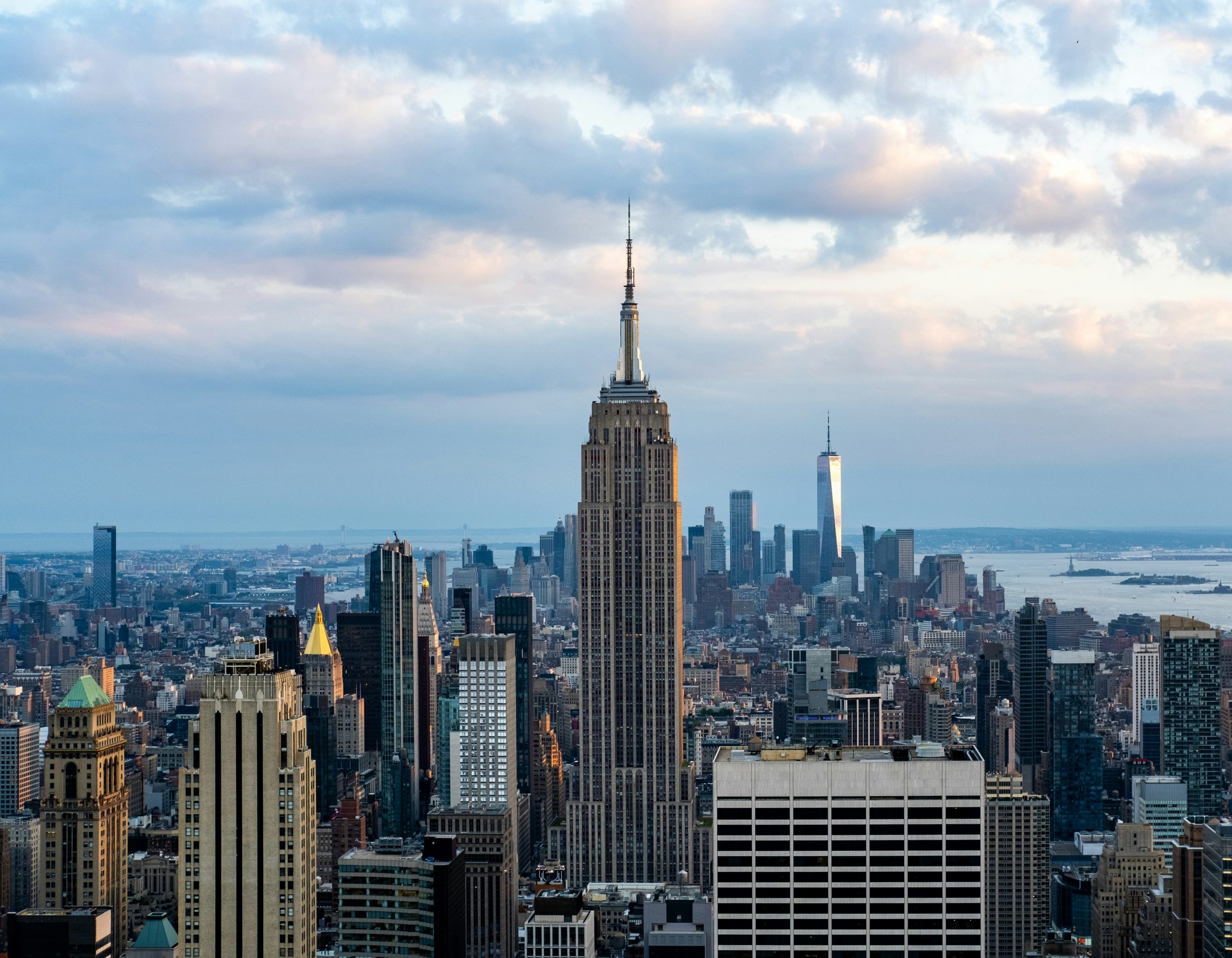 Uitzicht vanaf Top of the Rock met Empire State Building in beeld